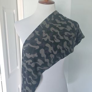 LuLaRoe Camo Tall & Curvy Leggings